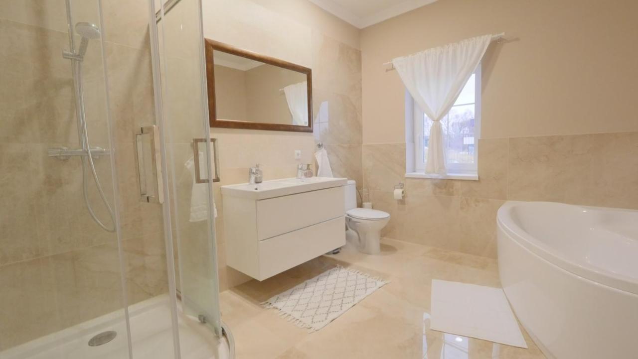 Вилла Apartmanovy Dom S Virivkou, Pod Secnom, Liptovsky Jan Липтовски-Микулаш Экстерьер фото